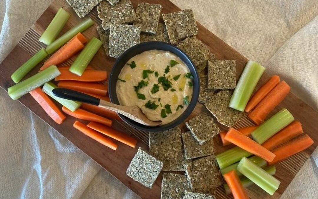 Seedy crackers with cumin Hummus